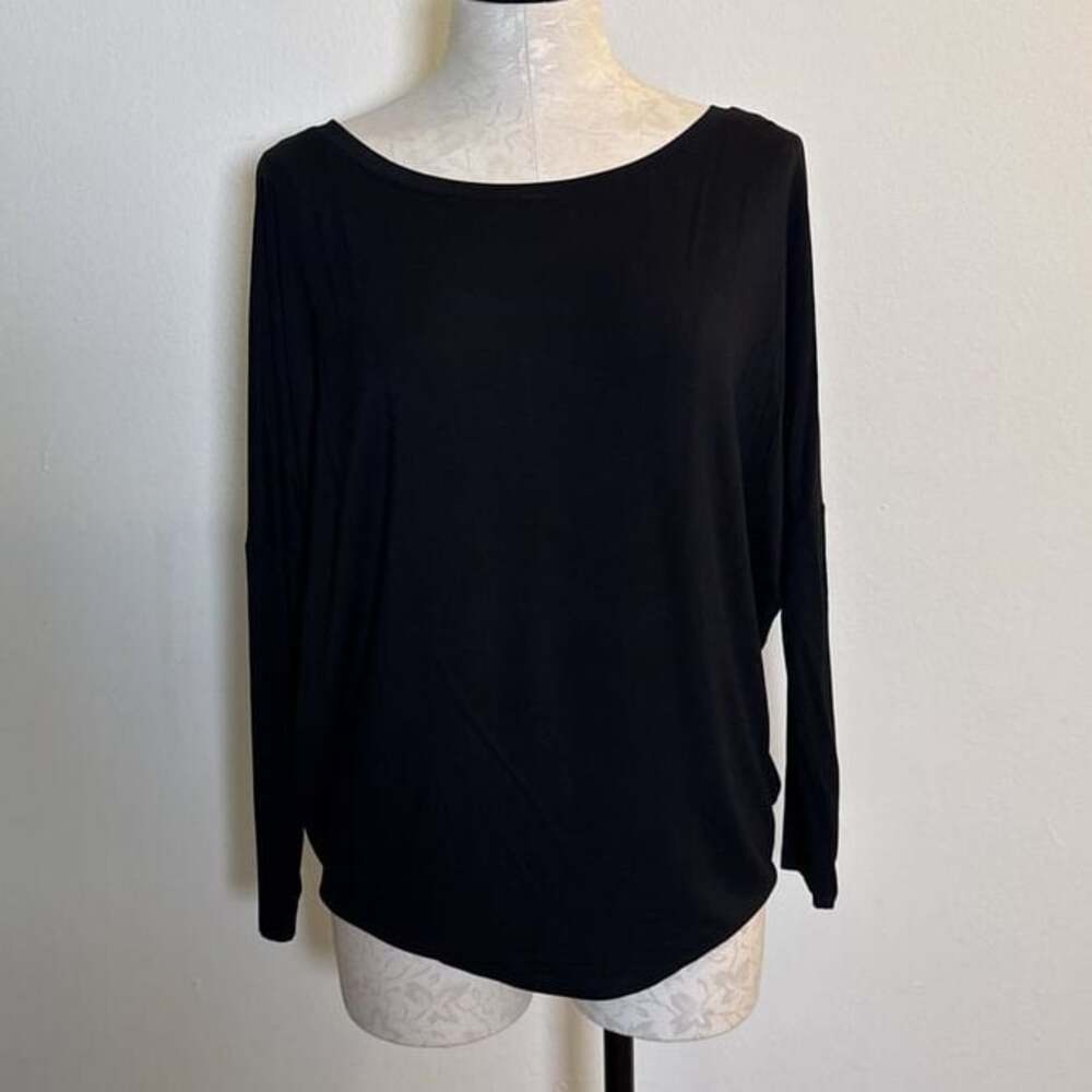 Relaxed Off The Shoulder Long Sleeve London Tee